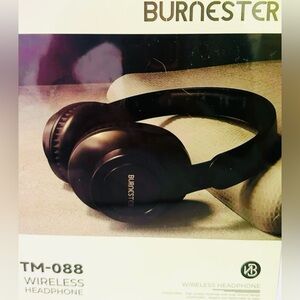 Burnester Wireless Headphones TM 088 Sealed Box